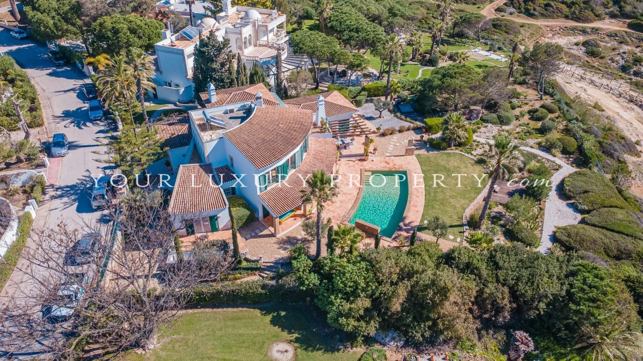 Moradia T4 para Venda em Almancil Foto 2