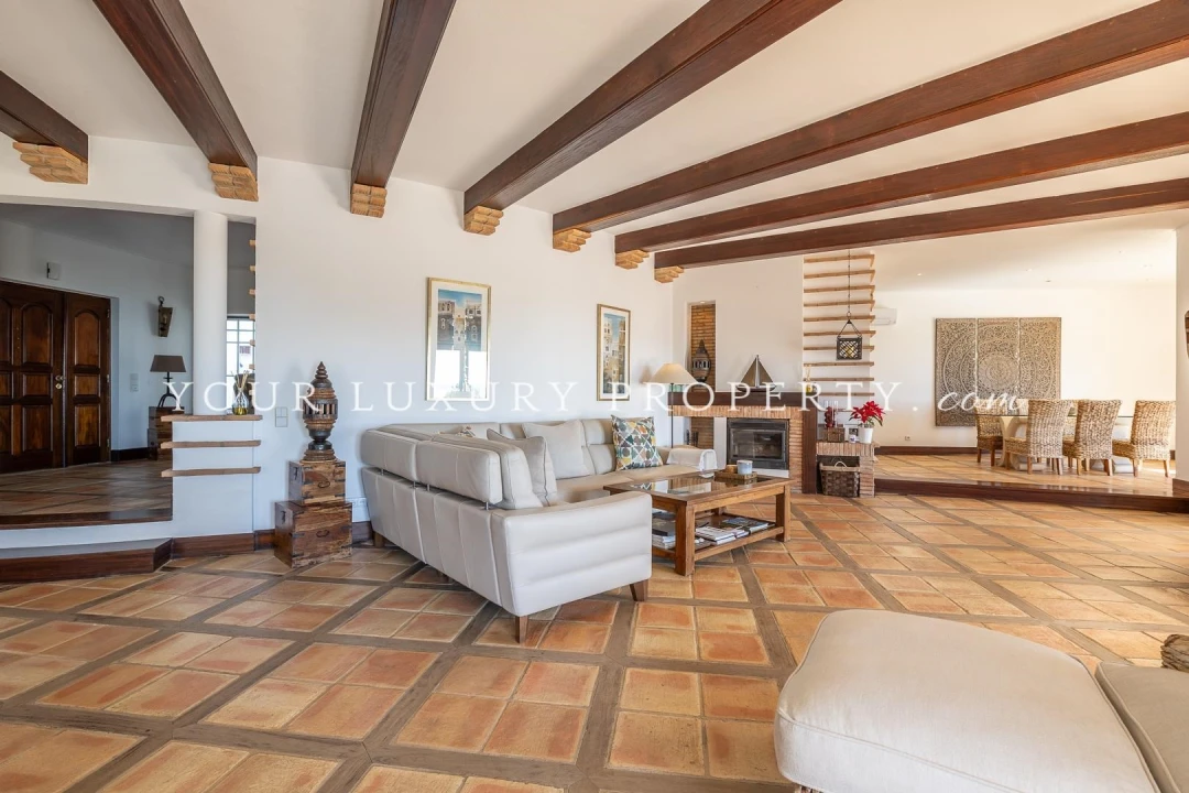 Moradia T4 para Venda em Almancil Foto 17