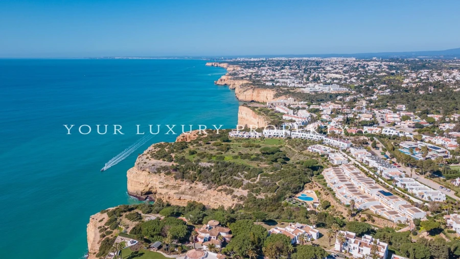 Moradia T4 para Venda em Almancil Foto 11