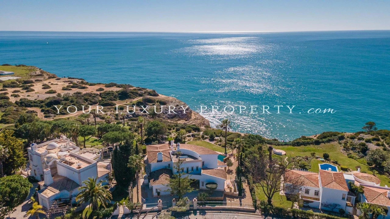 Moradia T4 para Venda em Almancil Foto 5