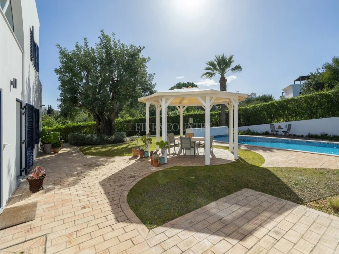 Moradia T4 para Venda em Tavira (Santa Maria e Santiago) Foto 9