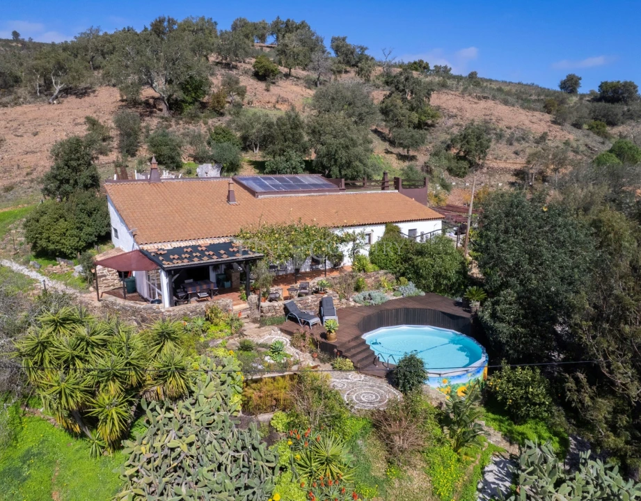 Moradia T2 para Venda em Santa Catarina da Fonte do Bispo Foto 1