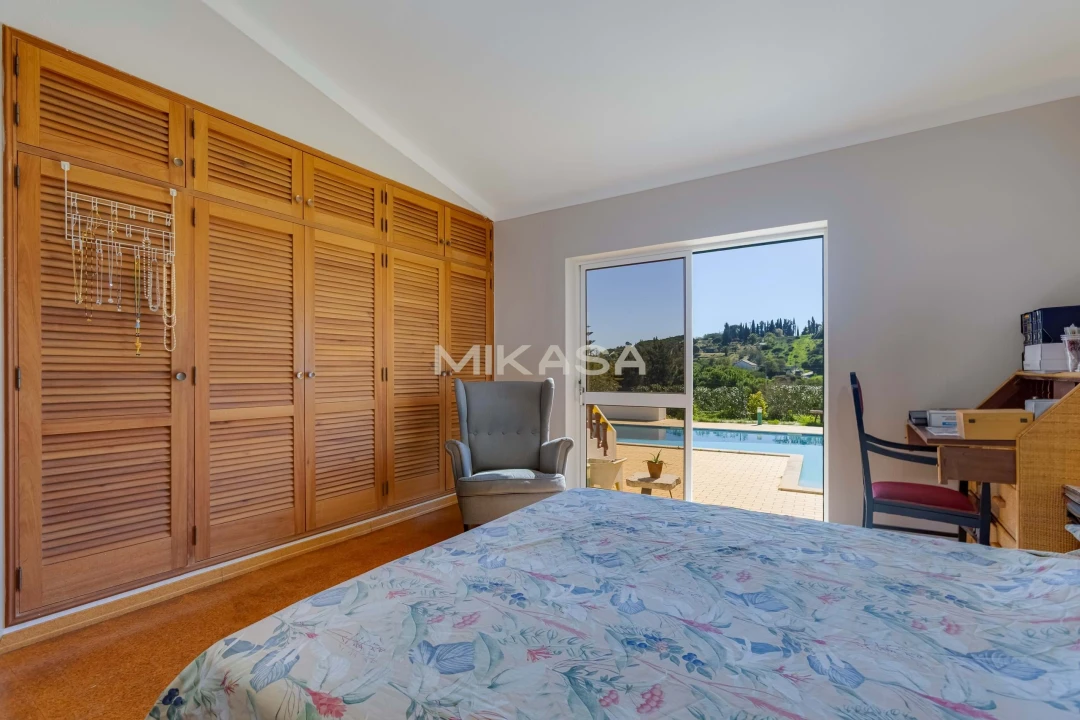 Moradia T4 para Venda em Luz Foto 8