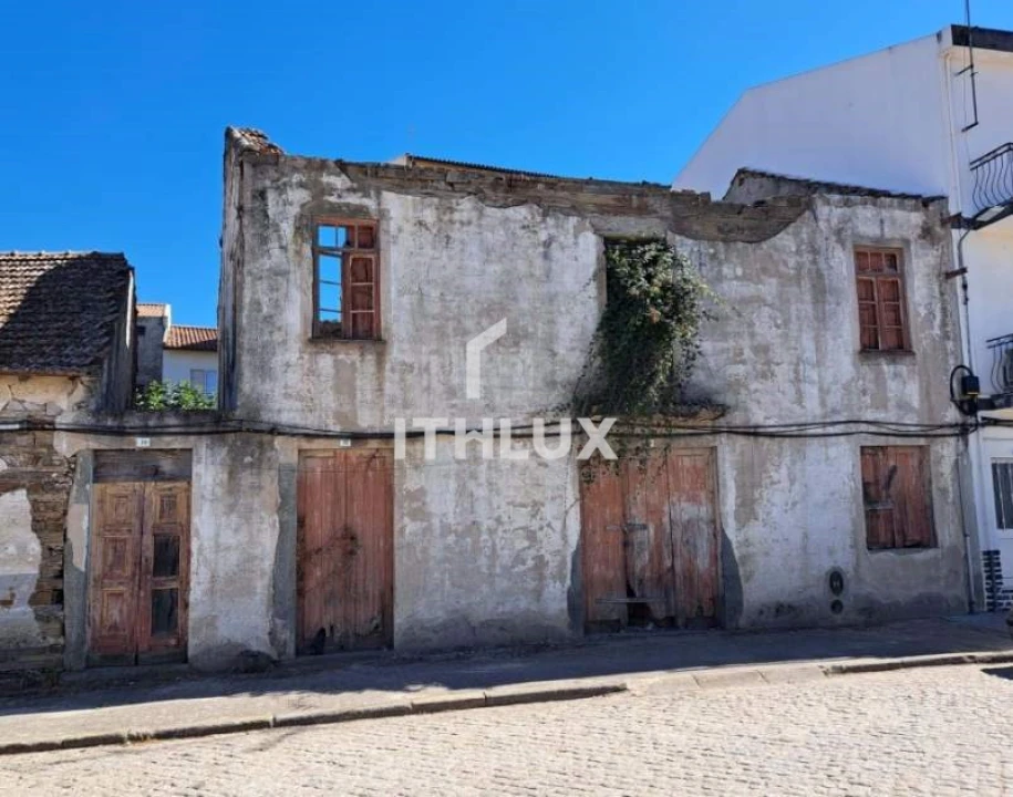 Terreno para Venda em Vila Nova de Foz Côa Foto 1