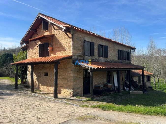 Quinta T2 para Venda em Paul Foto 1