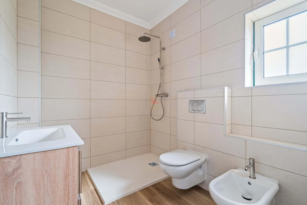 Moradia T3 para Venda em São Silvestre Foto 37