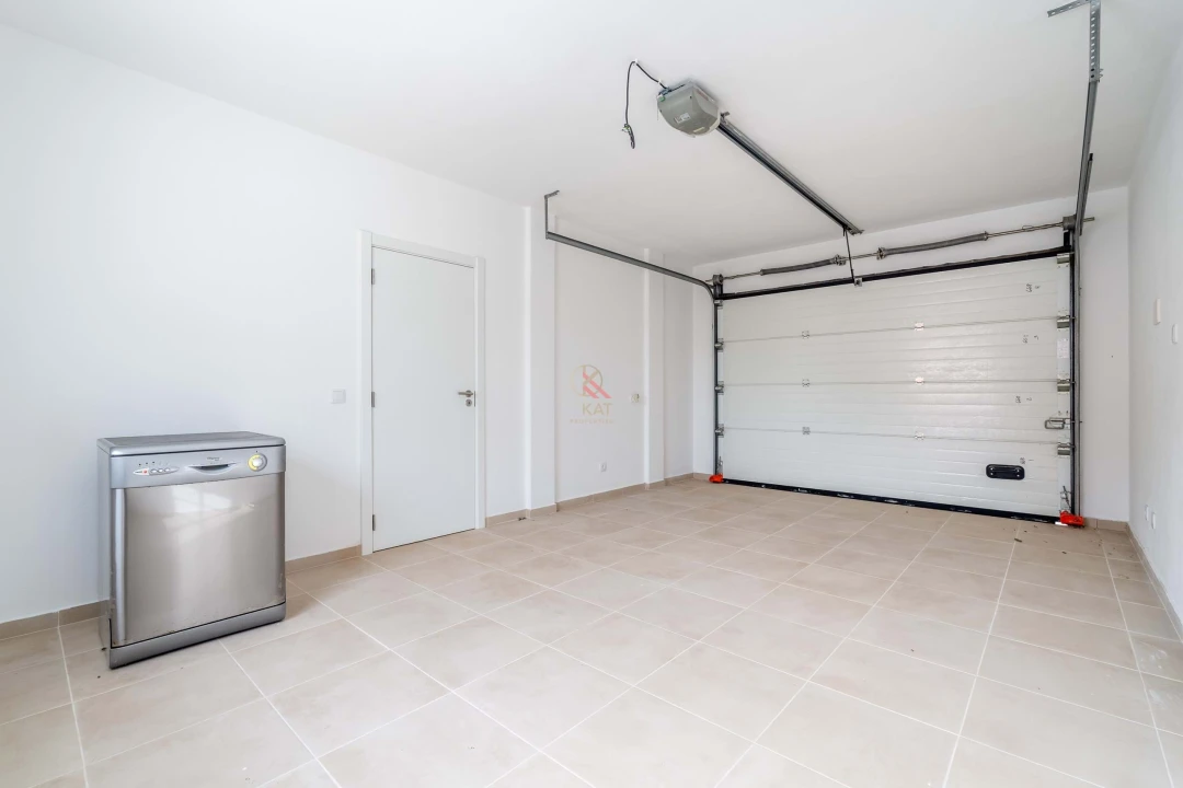 Moradia T3 para Venda em São Silvestre Foto 38