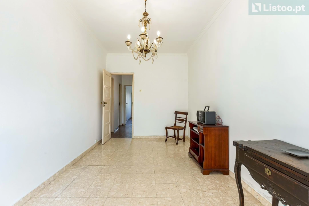 Apartamento T4 para Venda em Lumiar Foto 4