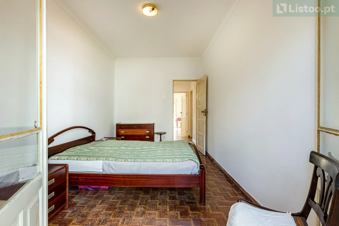 Apartamento T4 para Venda em Lumiar Foto 8