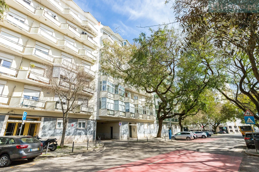 Apartamento T4 para Venda em Lumiar Foto 1