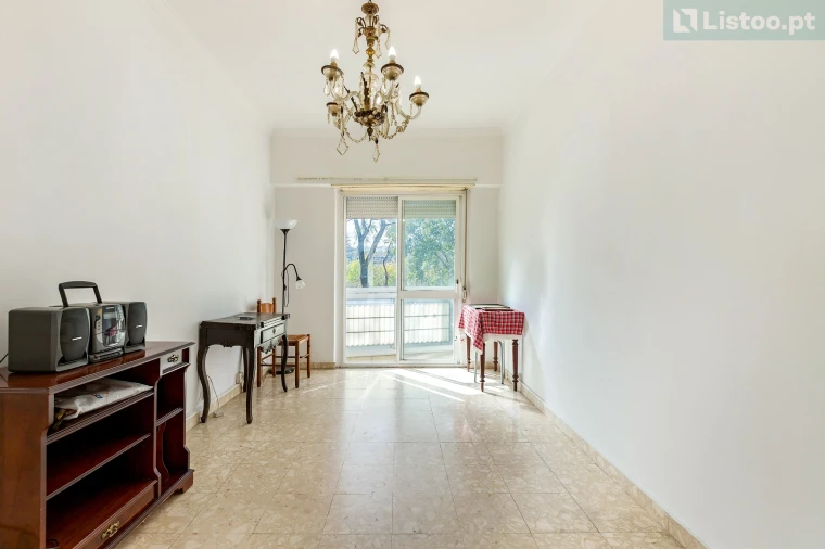 Apartamento T4 para Venda em Lumiar Foto 3