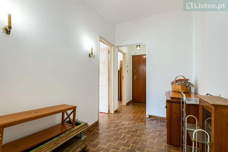 Apartamento T4 para Venda em Lumiar Foto 6