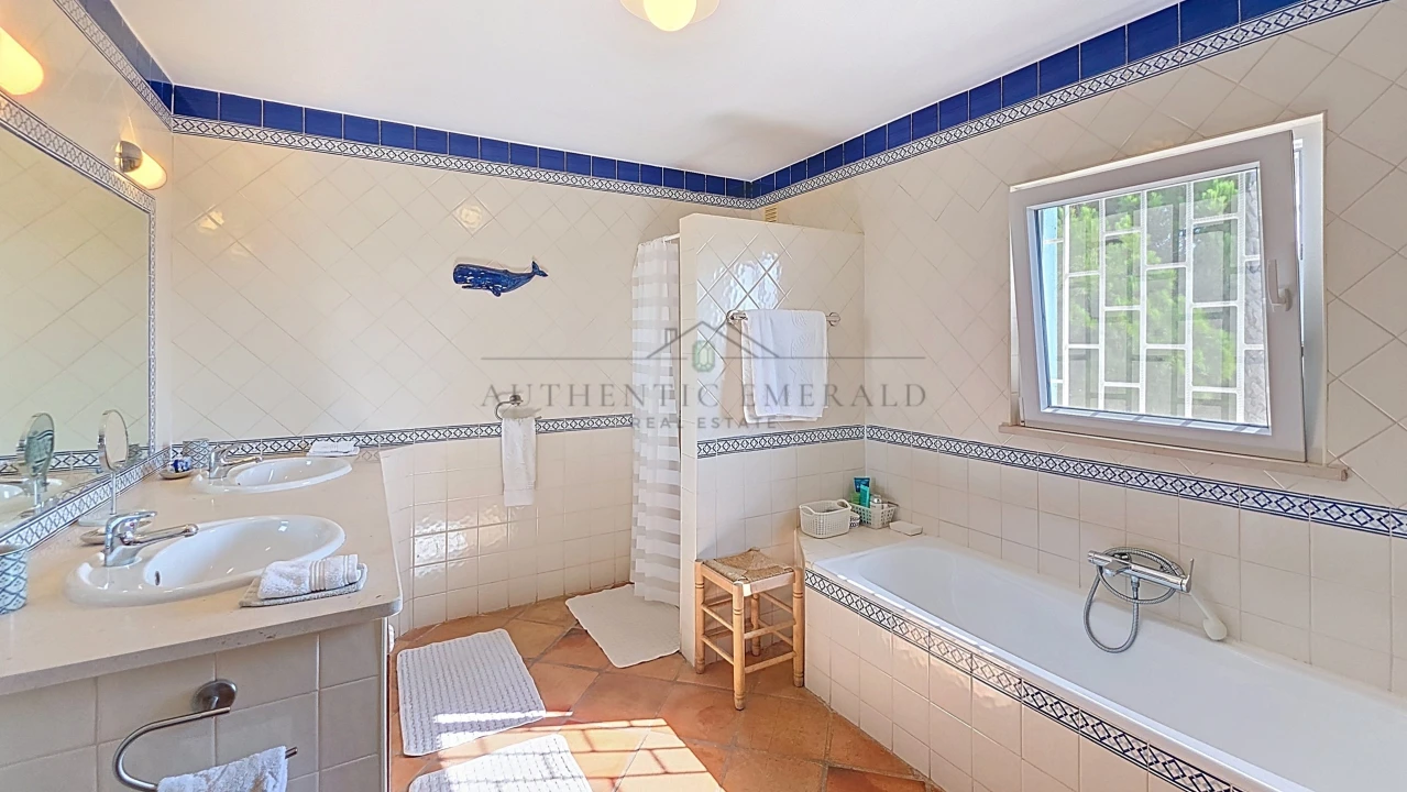 Moradia T4 para Venda em Loule (São Clemente) Foto 17