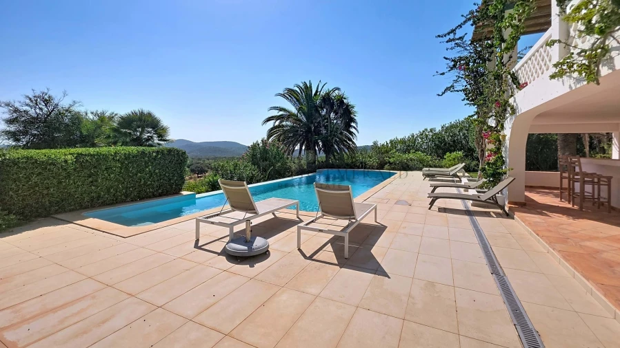 Moradia T4 para Venda em Loule (São Clemente) Foto 2