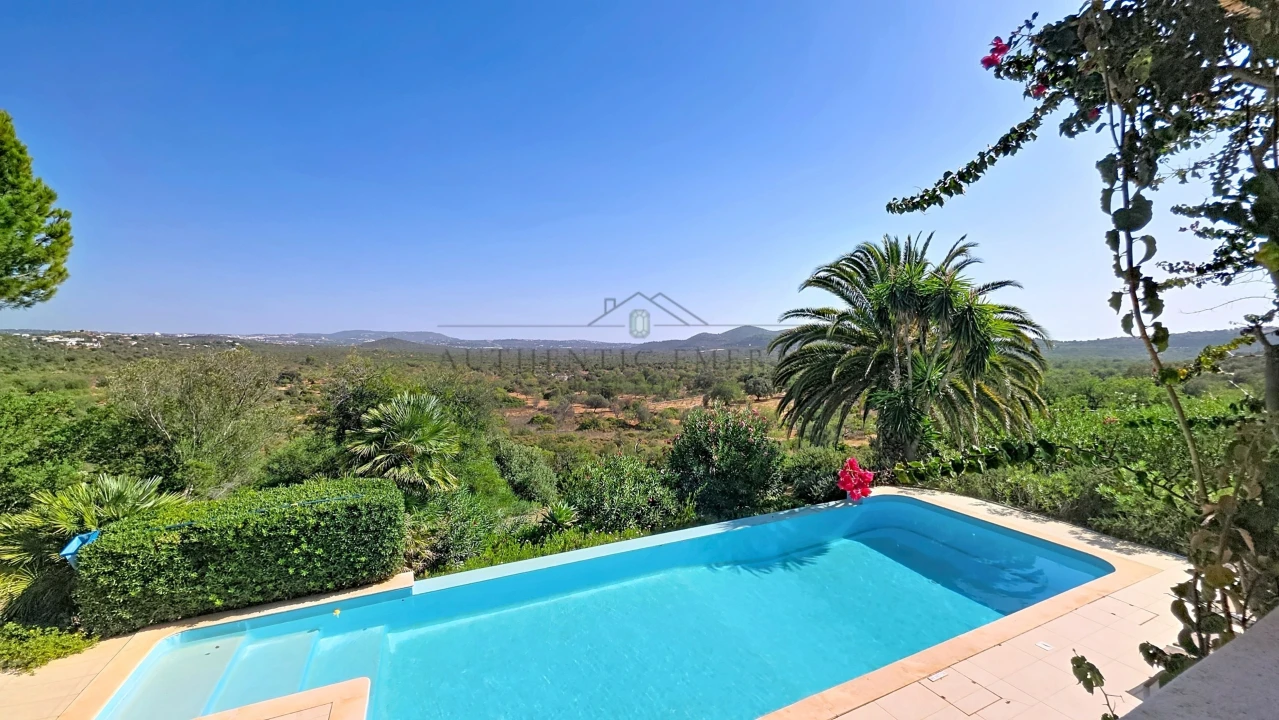 Moradia T4 para Venda em Loule (São Clemente) Foto 23