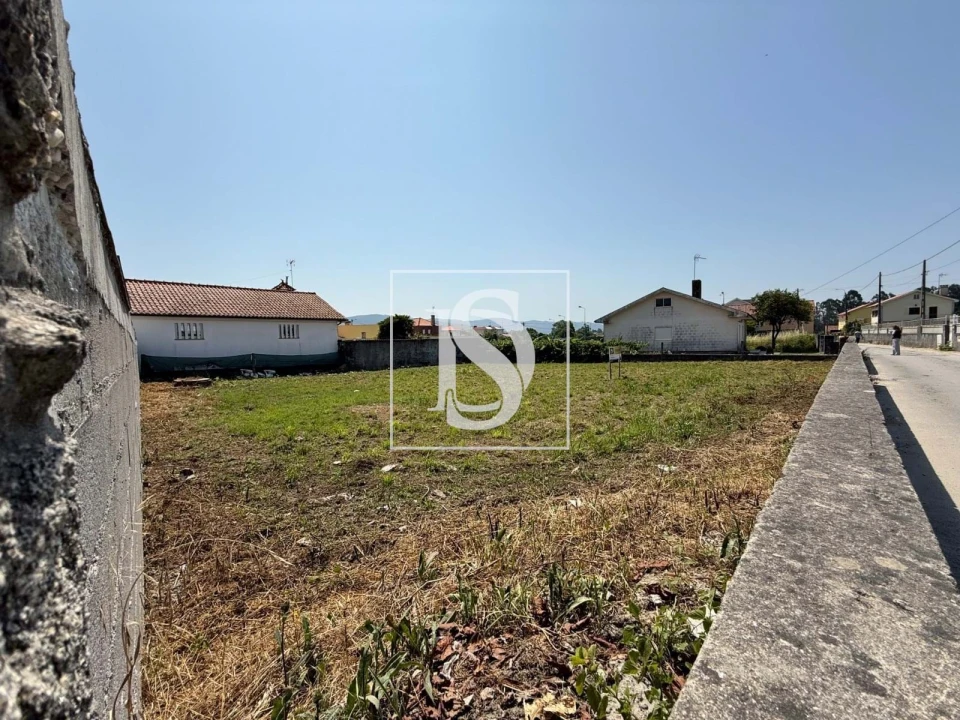 Terreno para Venda em Vila de Punhe Foto 10