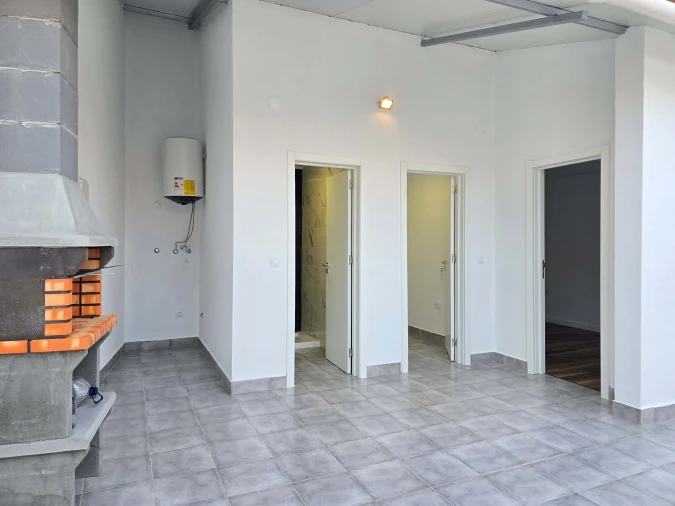 Moradia T4 para Venda em Santa Iria de Azoia, São João da Talha e Bobadela Foto 2