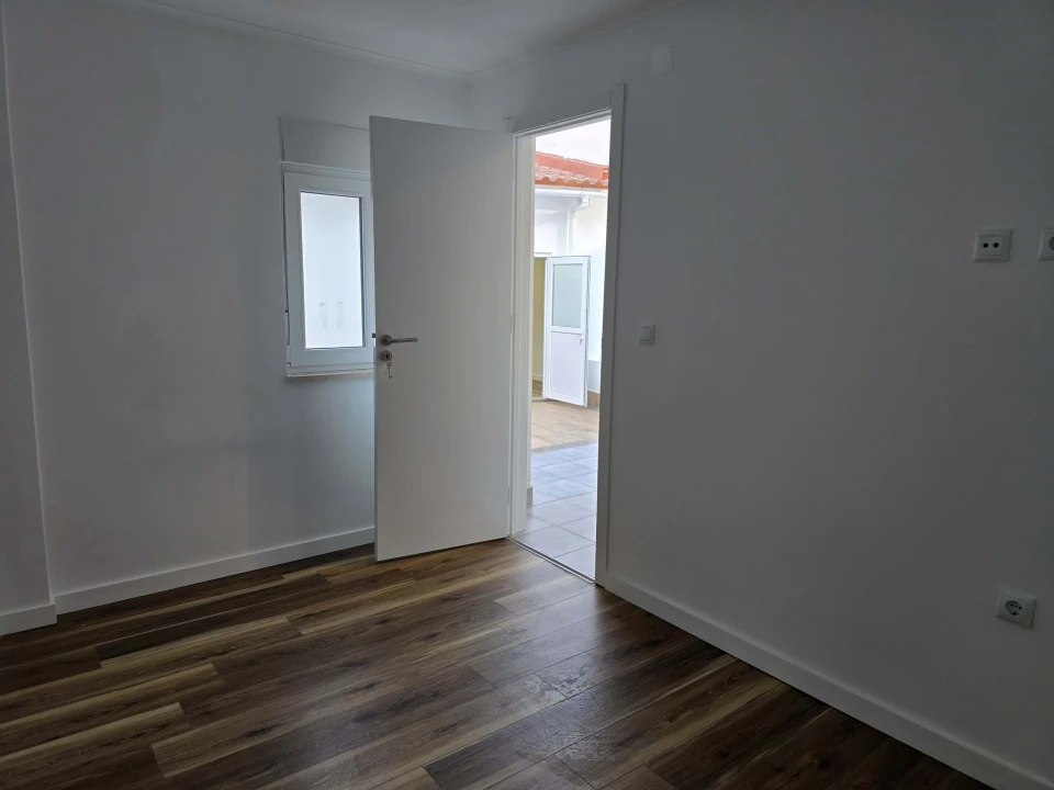 Moradia T4 para Venda em Santa Iria de Azoia, São João da Talha e Bobadela Foto 22