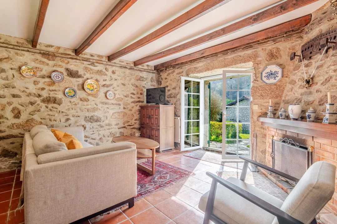 Moradia T4 para Venda em Cornes Foto 31