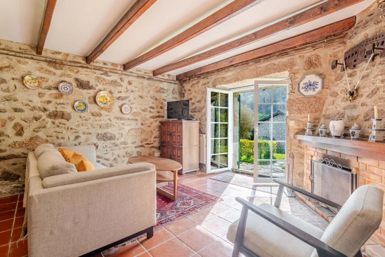 Moradia T4 para Venda em Cornes Foto 31