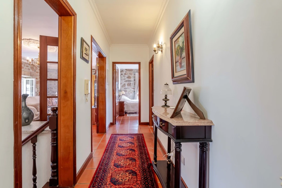 Moradia T4 para Venda em Cornes Foto 22