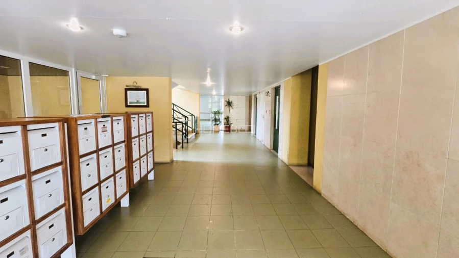 Apartamento T3 para Venda em Oeiras e São Julião da Barra, Paço de Arcos e Caxias Foto 4