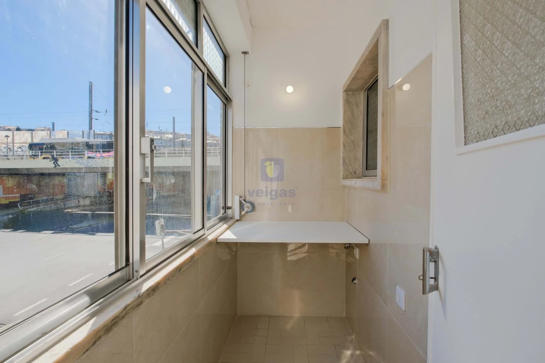 Apartamento T3 para Venda em Águas Livres Foto 16