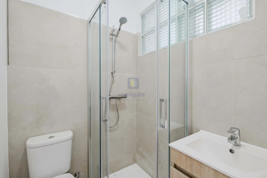 Apartamento T3 para Venda em Águas Livres Foto 15