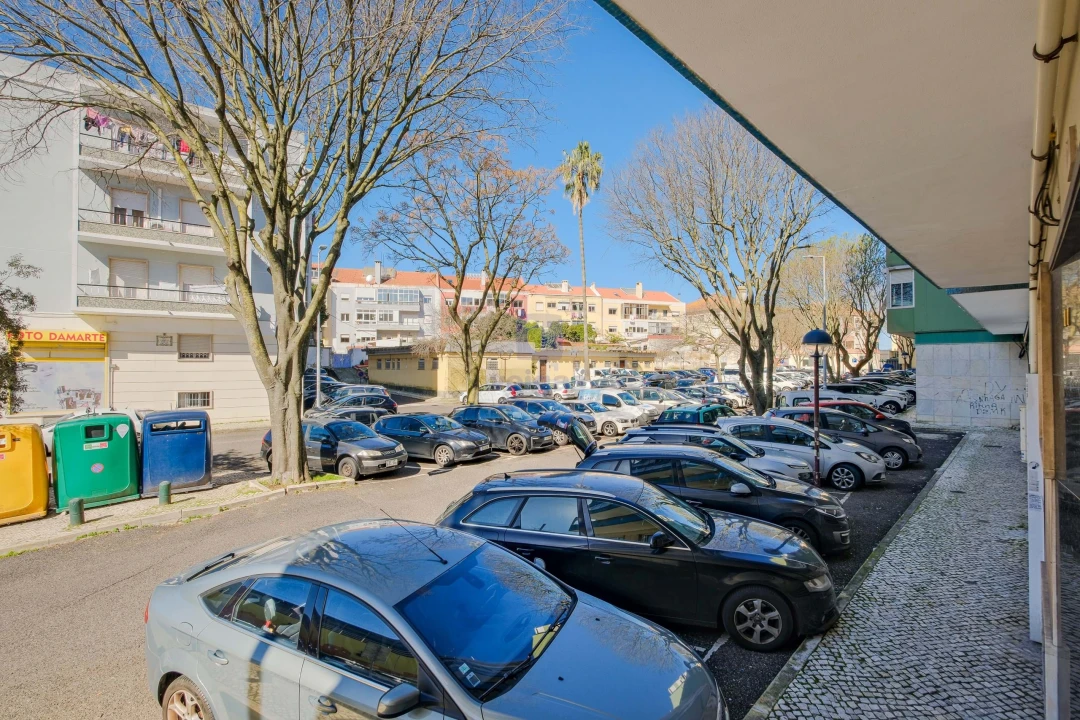 Apartamento T3 para Venda em Águas Livres Foto 27