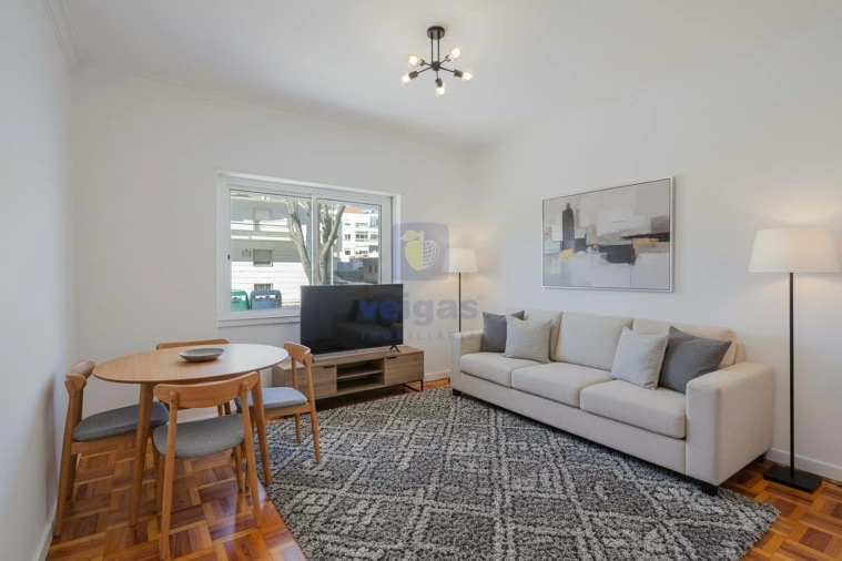 Apartamento T3 para Venda em Águas Livres Foto 1