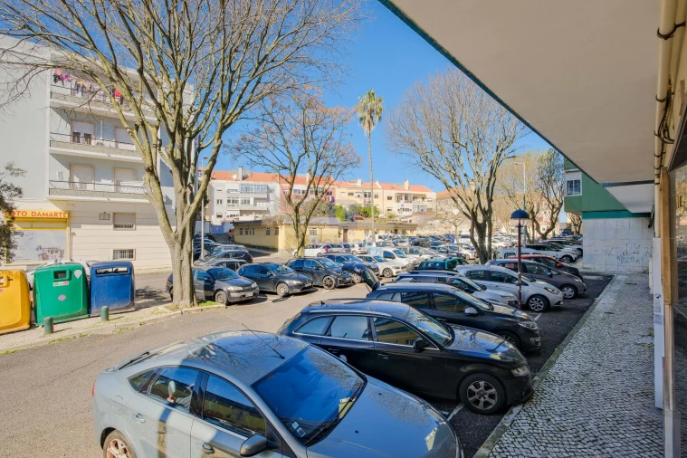 Apartamento T3 para Venda em Águas Livres Foto 27