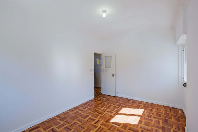 Apartamento T3 para Venda em Águas Livres Foto 20