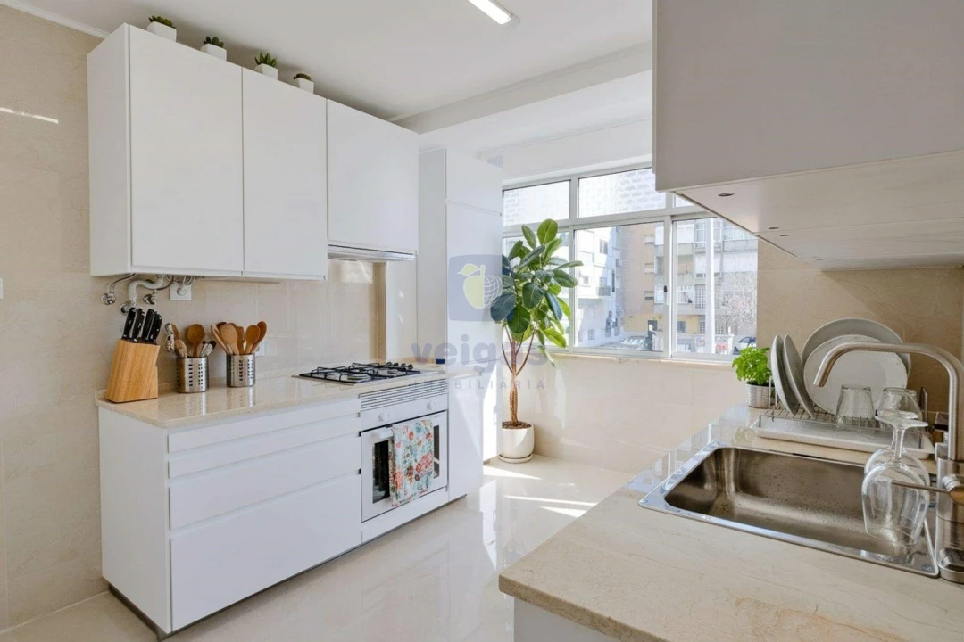 Apartamento T3 para Venda em Águas Livres Foto 3