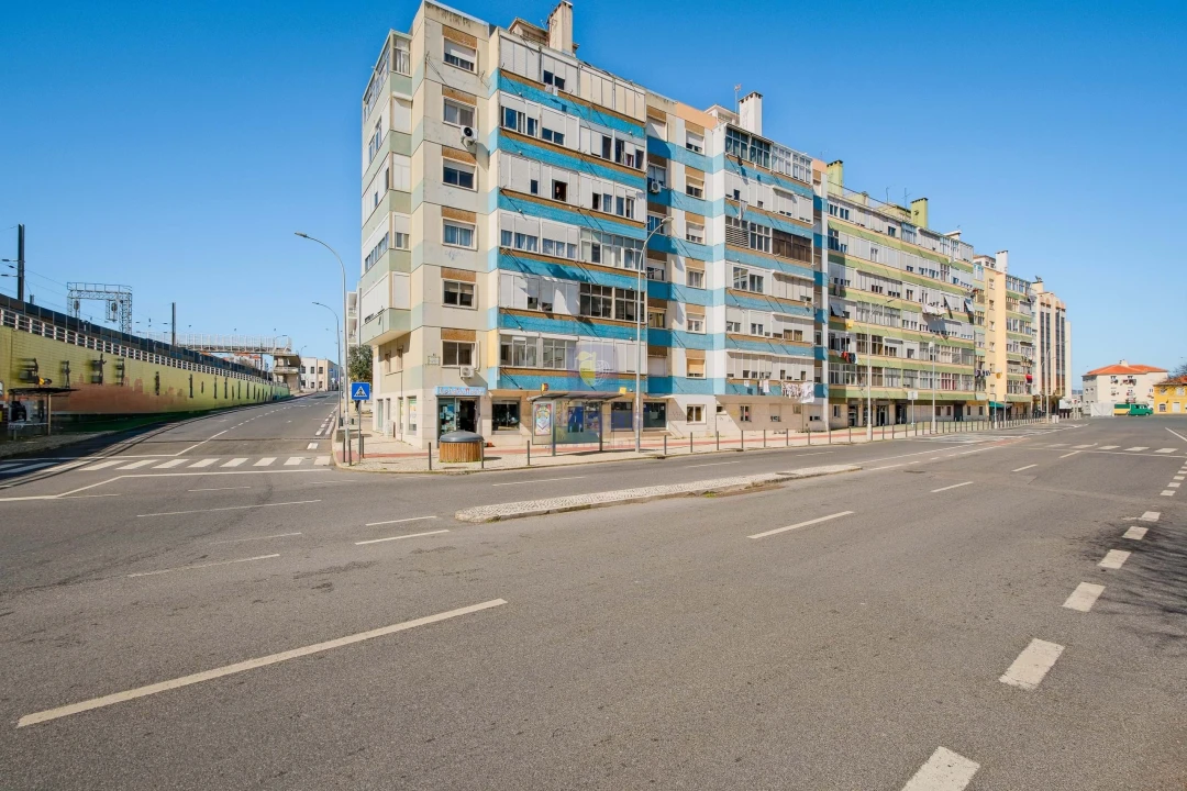 Apartamento T3 para Venda em Águas Livres Foto 29