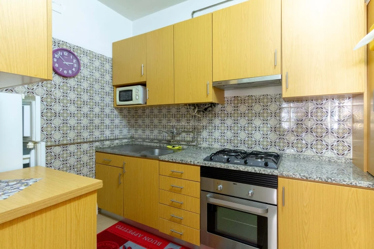 Apartamento T1 para Arrendamento em Caparica e Trafaria Foto 8