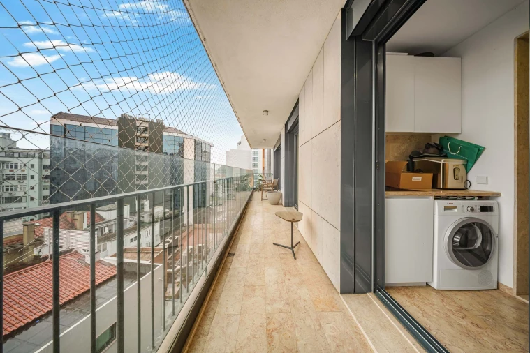 Apartamento T6 para Venda em Avenidas Novas Foto 15