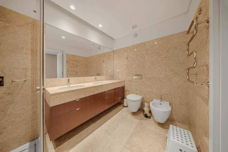 Apartamento T6 para Venda em Avenidas Novas Foto 27