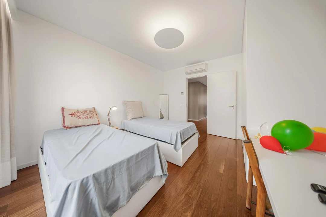 Apartamento T6 para Venda em Avenidas Novas Foto 10