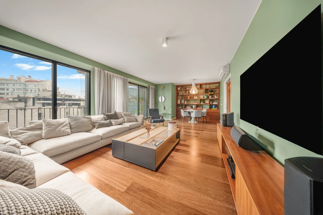 Apartamento T6 para Venda em Avenidas Novas Foto 1