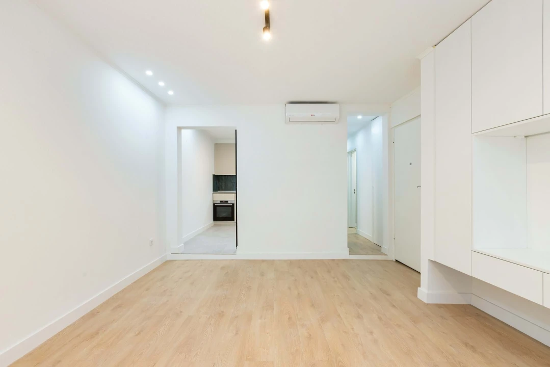 Apartamento T2 para Venda em Misericórdia Foto 3