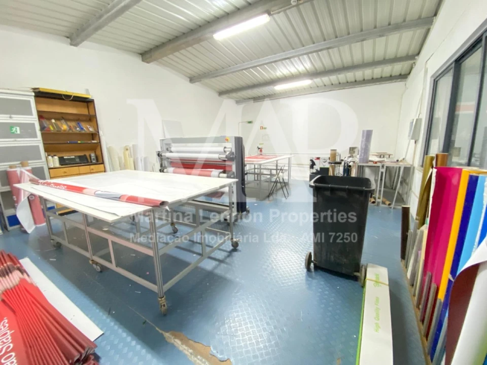 Armazém para Arrendamento em Santa Maria e São Miguel, São Martinho, São Pedro Penaferrim Foto 8