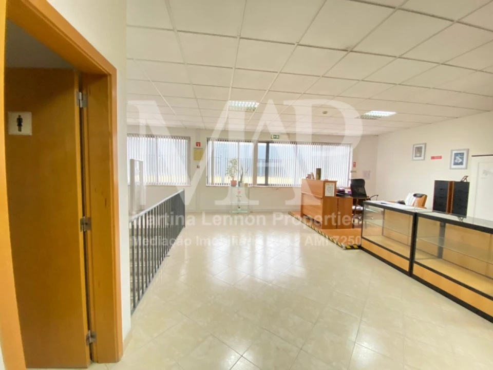 Armazém para Arrendamento em Santa Maria e São Miguel, São Martinho, São Pedro Penaferrim Foto 22