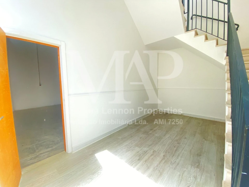 Armazém para Arrendamento em Santa Maria e São Miguel, São Martinho, São Pedro Penaferrim Foto 3