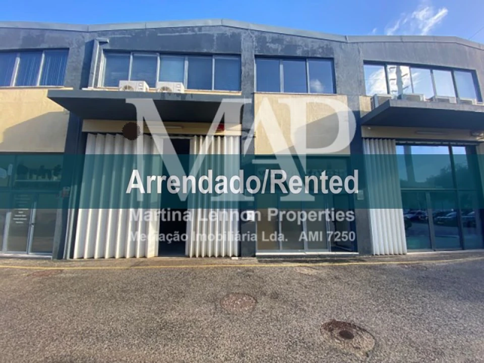 Armazém para Arrendamento em Santa Maria e São Miguel, São Martinho, São Pedro Penaferrim Foto 1