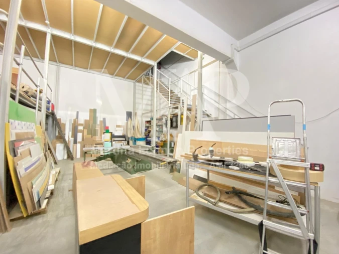 Armazém para Arrendamento em Santa Maria e São Miguel, São Martinho, São Pedro Penaferrim Foto 5