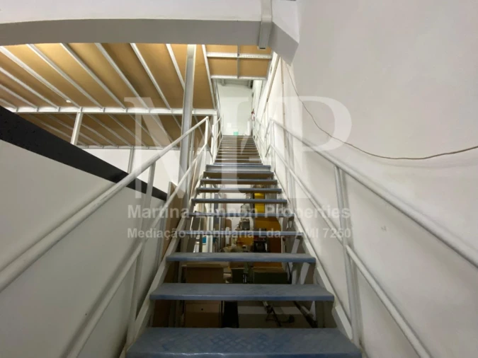 Armazém para Arrendamento em Santa Maria e São Miguel, São Martinho, São Pedro Penaferrim Foto 6