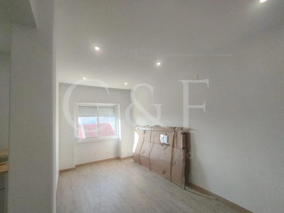 Apartamento T2 para Venda em Queluz e Belas Foto 14