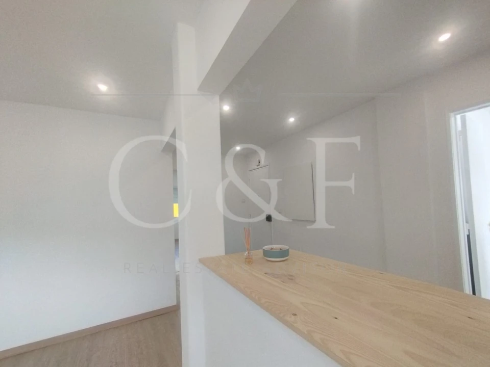 Apartamento T2 para Venda em Queluz e Belas Foto 13