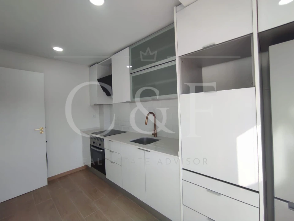 Apartamento T2 para Venda em Queluz e Belas Foto 3