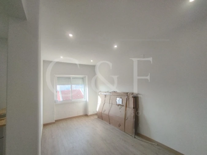 Apartamento T2 para Venda em Queluz e Belas Foto 14